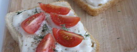 тосты с сырным соусом и помидорами черри. Шаг 8