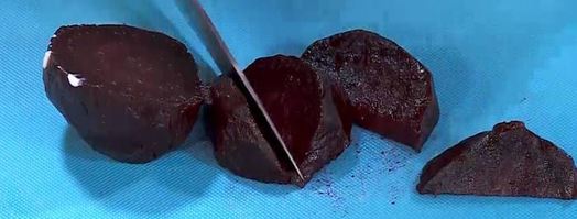 тосты со свеклой, фисташками и йогуртовой заправкой. Шаг 5