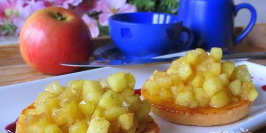 Яблочные тосты на завтрак