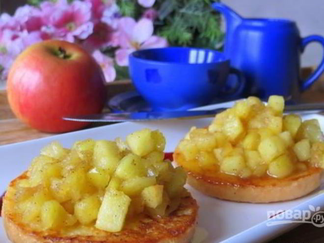 Рецепт яблочных тостов на завтрак