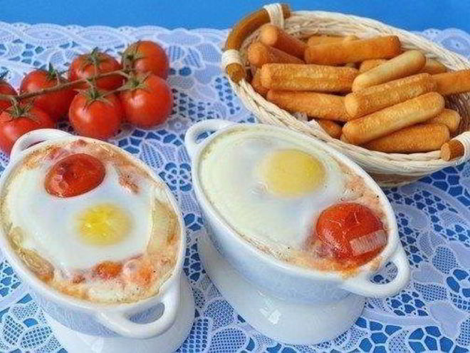 Рецепт глазуньи с перцем и помидорами пелати