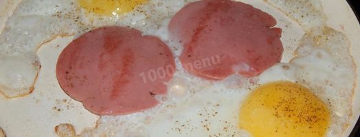 яичница с колбасой. Шаг 6