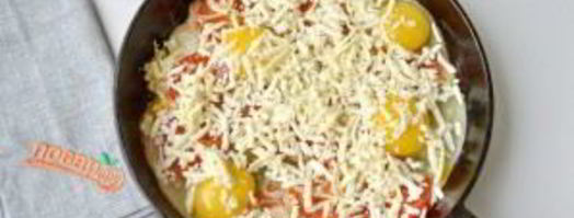 яичница с помидорами и базиликом. Шаг 6