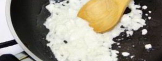 яичница с сыром фета. Шаг 5