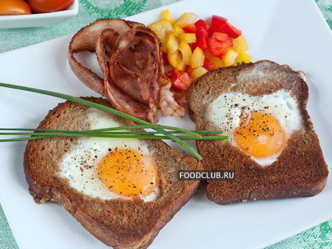 Рецепт яичницы в хлебе
