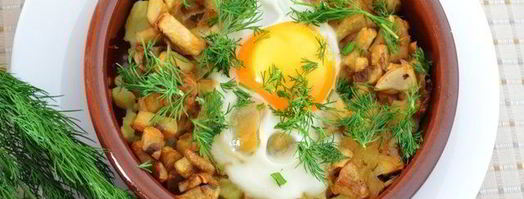 яйца, запеченные с картофелем и грибами. Шаг 7