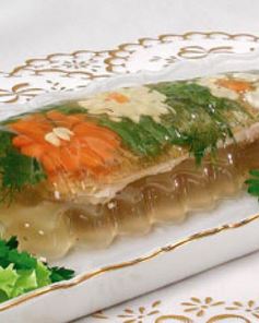 Заливное из форели в формах