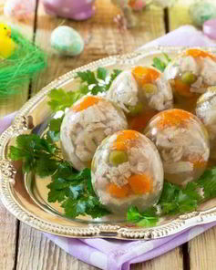 Заливное из курицы с овощами