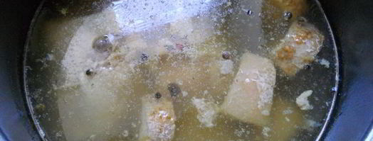 заливное из курицы со свининой в мультиварке. Шаг 5