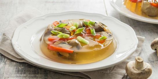 Заливное из шампиньонов