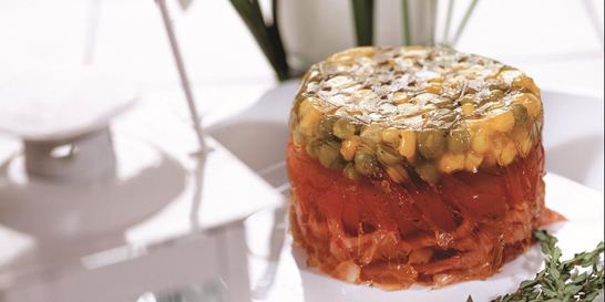 Заливное с горошком и кукурузой