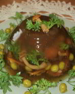 Заливное с ветчиной и опятами