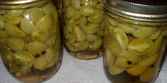 Зеленые помидоры соленые