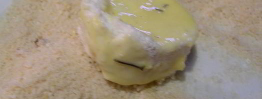 жареный козий сыр с ревеневым соусом. Шаг 4