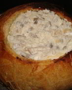 Куриный жюльен в хлебе