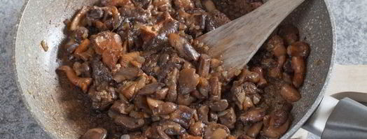 жульен с курицей, грибами и сметаной. Шаг 8