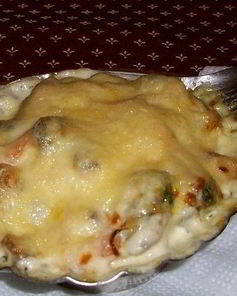 Жульен с мидиями и овощами