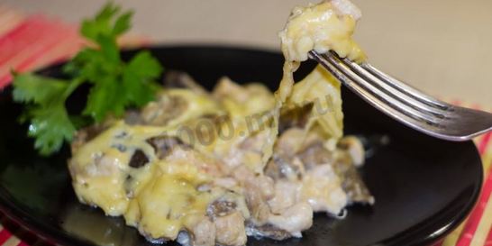 Жульен в мультиварке с курицей и грибами