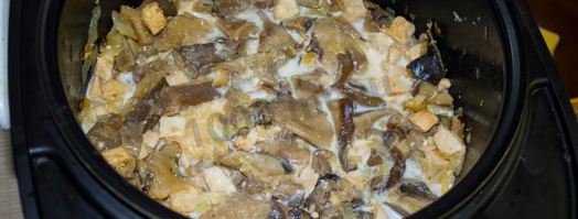 жульен в мультиварке с курицей и грибами. Шаг 13